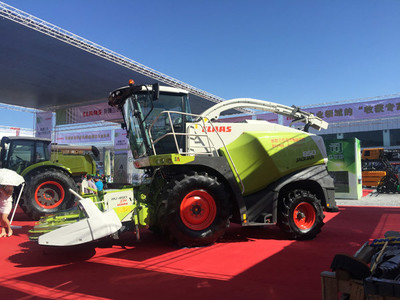 科乐收(CLAAS)产品亮相2015新疆农业机械博览会_农机通讯社